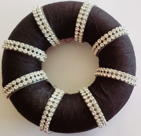 Hair Ring decorated with White Beads Lace